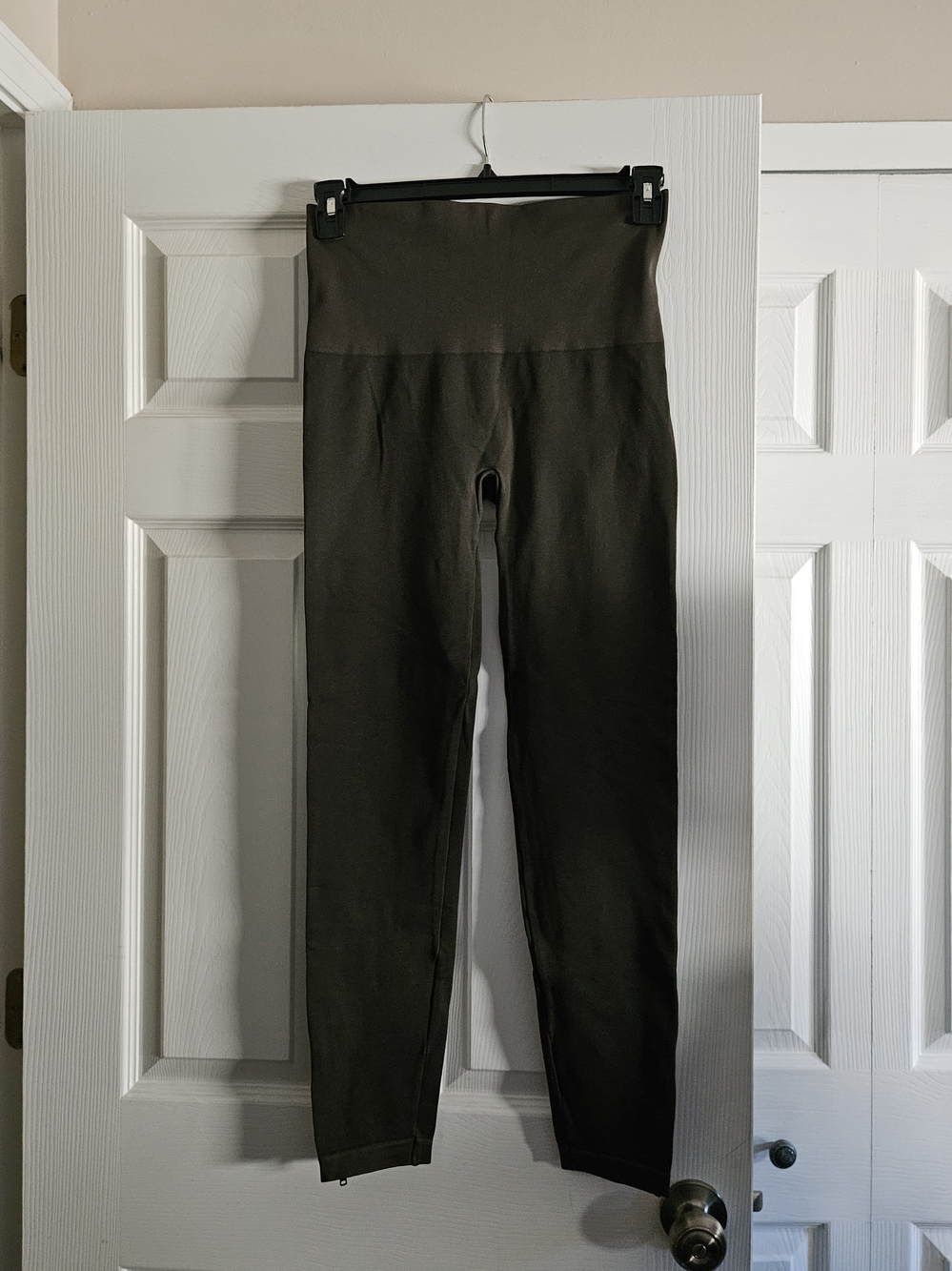 SPANX High-Waist Olive Leggings With Ankle Zip. Size 1X - NEW NO TAGS